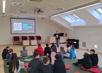 AI a my aneb je umělá inteligence hrozbou nebo příležitostí?